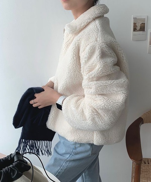 Girly Doll(ガーリードール)の「ジップアップ裏キルティングボアブルゾン(チェスターコート・レディース・グリーン/ベージュ/ブラック/ブルー・FREE)」の7枚目の写真