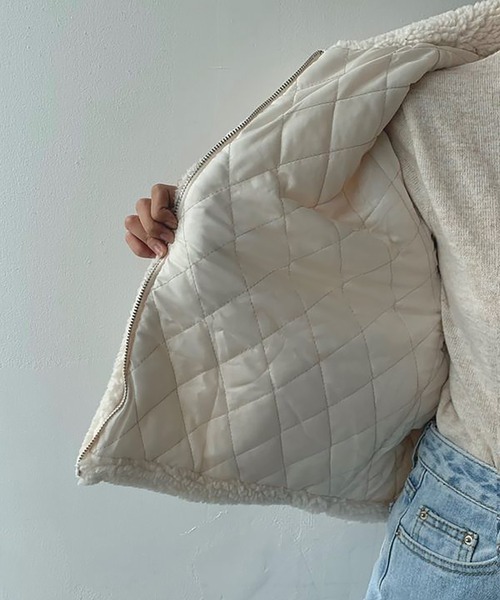 Girly Doll(ガーリードール)の「ジップアップ裏キルティングボアブルゾン(チェスターコート・レディース・グリーン/ベージュ/ブラック/ブルー・FREE)」の9枚目の写真