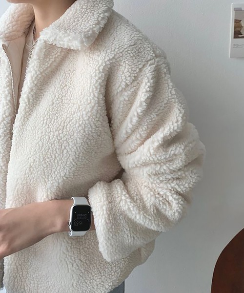 Girly Doll(ガーリードール)の「ジップアップ裏キルティングボアブルゾン(チェスターコート・レディース・グリーン/ベージュ/ブラック/ブルー・FREE)」の10枚目の写真