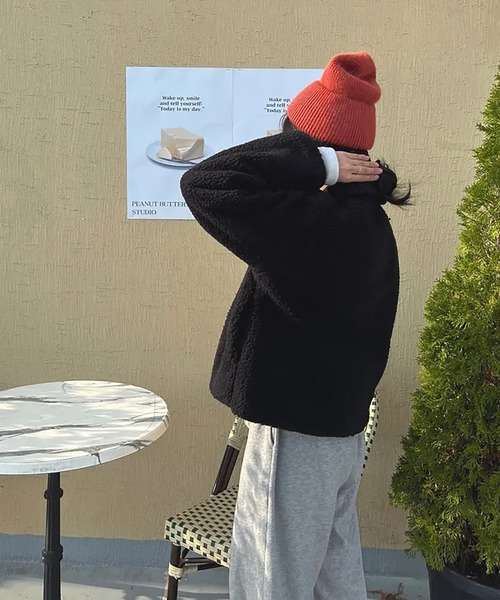 Girly Doll(ガーリードール)の「ジップアップ裏キルティングボアブルゾン(チェスターコート・レディース・グリーン/ベージュ/ブラック/ブルー・FREE)」の17枚目の写真