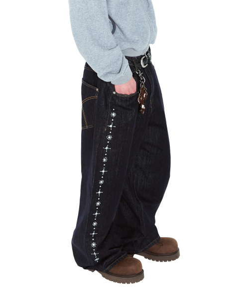 Side Rhinestone Denim Pants (Dark Blue)（デニムパンツ）｜AAKAM