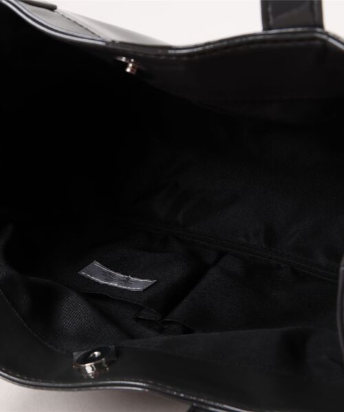 Three Four Time（ｽﾘｰﾌｫｰﾀｲﾑ）の「ソフトエナメルショッパーBAG S（トートバッグ・レディース・ベージュ/グレー/ブラック/レオパード・FREE）」の20枚目の写真