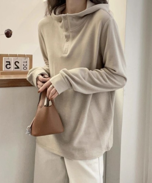 SallyLunn(サリーラン)の「ヘンリーネックフーディー(パーカー・レディース・ベージュ/グレー・LARGE/MEDIUM)」の5枚目の写真