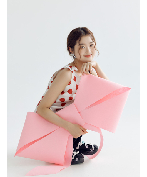BOMNAL BOUTIQUE（ボムナルブティック）の「リボンミニドレス _ アイボリー（ワンピース・レディース・その他・SMALL/MEDIUM）」の4枚目の写真