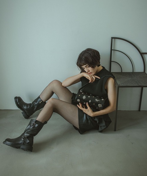 Three Four Time（ｽﾘｰﾌｫｰﾀｲﾑ）の「コンチョドラムボストンBAG（ショルダーバッグ・レディース・シルバー/ブラック/レッド・FREE）」の5枚目の写真