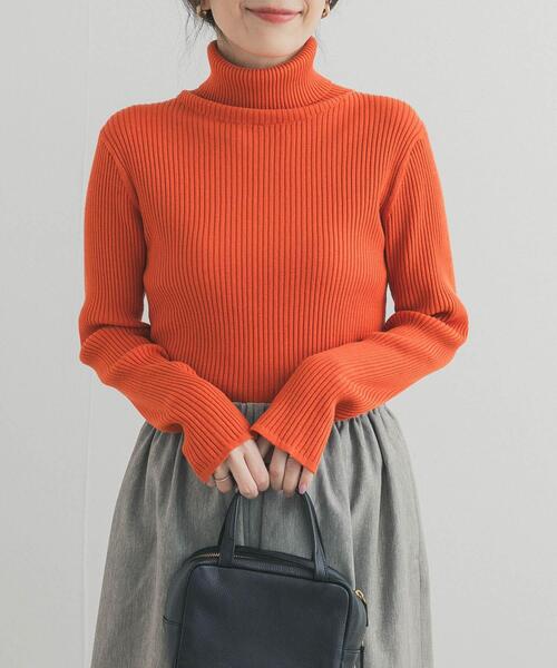 URBAN RESEARCH DOORS（アーバンリサーチドアーズ）の「タートルネックリブニット（ニット/セーター・レディース・オレンジ/オフホワイト/ブラック・FREE）」の6枚目の写真