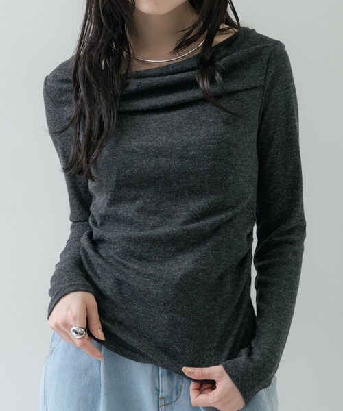 GALLEST（ギャレスト）の「オフショルカットソー（Tシャツ/カットソー・レディース・グレー系4/ライトグリーン/ブラック系8・38）」の2枚目の写真