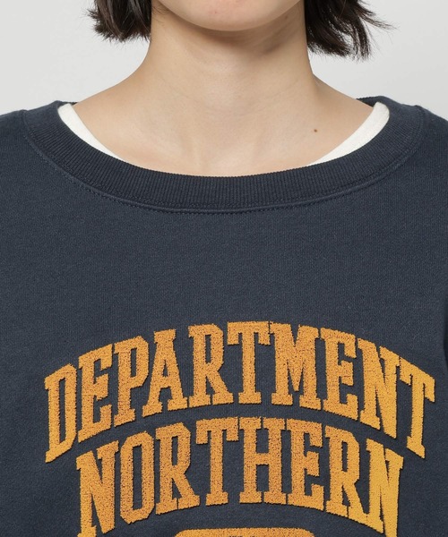 niko and...(ニコアンド)の「ブラッシュエンブロ裏毛プルオーバー(スウェット・レディース・ネイビー/レッド/グレー・MEDIUM/LARGE)」の21枚目の写真