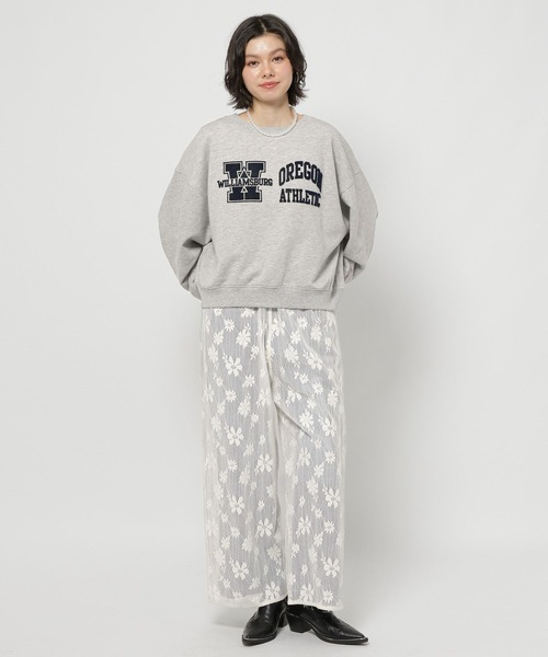 niko and...(ニコアンド)の「ブラッシュエンブロ裏毛プルオーバー(スウェット・レディース・ネイビー/レッド/グレー・MEDIUM/LARGE)」の8枚目の写真