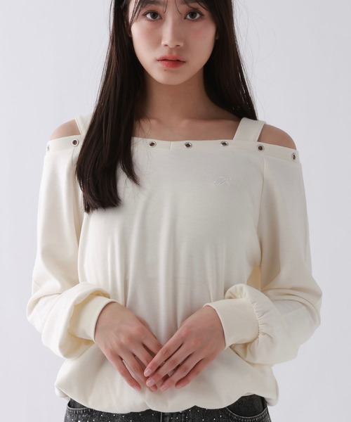 repipi armario（レピピ アルマリオ）の「EYELETオフショルスウェット（スウェット・キッズ・オフホワイト/グレー/ブラック・SMALL/MEDIUM/LARGE）」の7枚目の写真