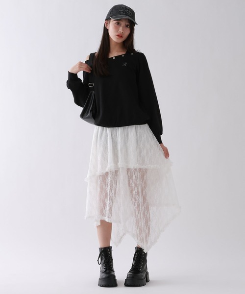 repipi armario（レピピ アルマリオ）の「EYELETオフショルスウェット（スウェット・キッズ・オフホワイト/グレー/ブラック・SMALL/MEDIUM/LARGE）」の9枚目の写真