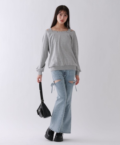 repipi armario（レピピ アルマリオ）の「EYELETオフショルスウェット（スウェット・キッズ・オフホワイト/グレー/ブラック・SMALL/MEDIUM/LARGE）」の12枚目の写真