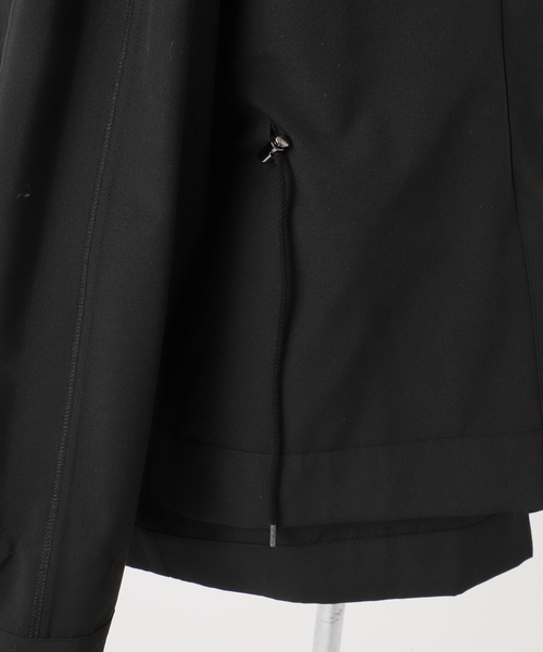 IENA（イエナ）の「《一部サイズ別注》VACHEMENT/ヴァシュモン シェルタフタ ショート コート（その他アウター・レディース・ブラック/ベージュ・38/36）」の8枚目の写真