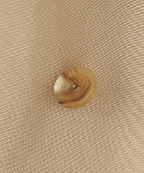 IENA（イエナ）の「《一部サイズ別注》VACHEMENT/ヴァシュモン シェルタフタ ショート コート（その他アウター・レディース・ブラック/ベージュ・38/36）」の4枚目の写真