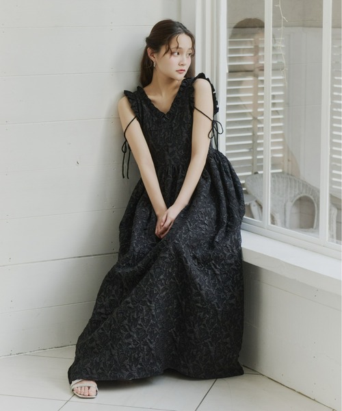 Olu.（オルドット）の「フリルリボンジャガードワンピース（ワンピース・レディース・ブラック×ベージュ/ホワイト系その他/ブラック・0/1）」の4枚目の写真