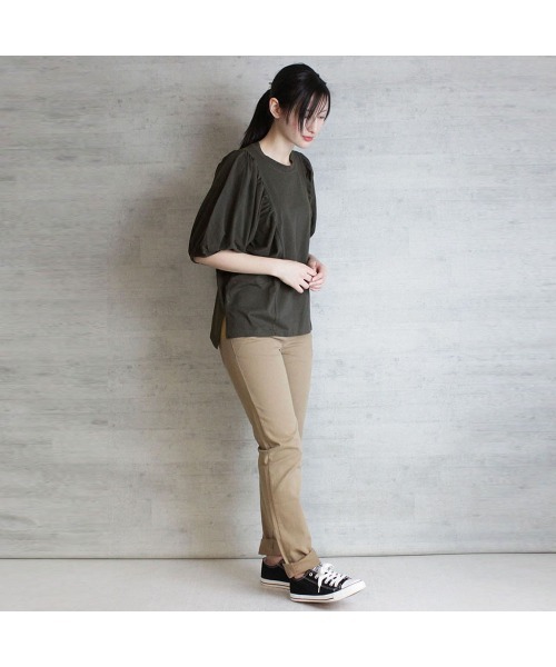 aity(アイティ)の「M-5L ギャザー袖ドルマン 半袖カットソー 夏服(Tシャツ/カットソー・レディース・ライトベージュ/ブラック/ホワイト/チャコールグレー・4L~5L/LL~3L/M~L)」の8枚目の写真