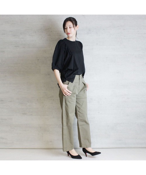 aity(アイティ)の「M-5L ギャザー袖ドルマン 半袖カットソー 夏服(Tシャツ/カットソー・レディース・ライトベージュ/ブラック/ホワイト/チャコールグレー・4L~5L/LL~3L/M~L)」の13枚目の写真