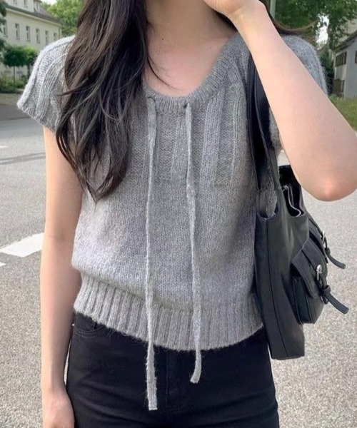 Vipoa(ヴィポア)の「Draw string knit tops(ニット/セーター・レディース・グレー/アイボリー/ブラウン・FREE)」の2枚目の写真