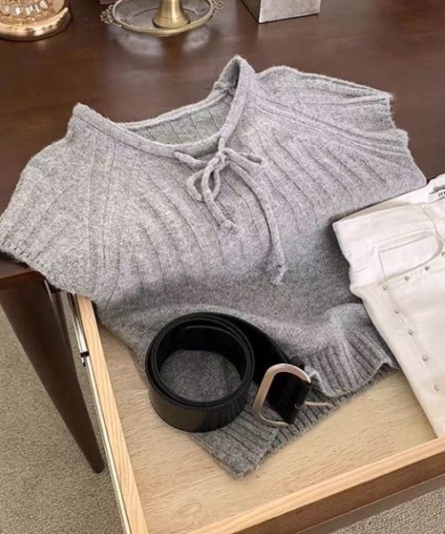 Vipoa(ヴィポア)の「Draw string knit tops(ニット/セーター・レディース・グレー/アイボリー/ブラウン・FREE)」の9枚目の写真