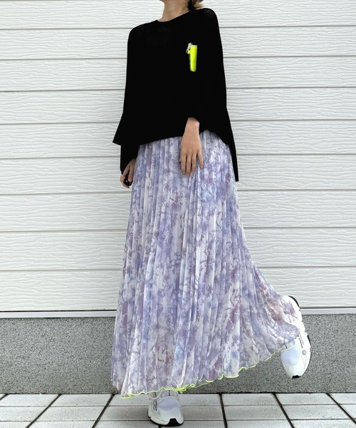 Q（キュー）の「UV片畦ボックスニット（ニット/セーター・レディース・エメラルド/ベージュ/ブラック・MEDIUM）」の17枚目の写真