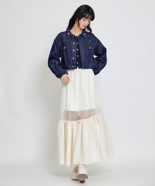 REDYAZEL(レディアゼル)の「フラワービジューパールデニムジャケット(デニムジャケット・レディース・サックスブルー/ブルー・FREE)」の4枚目の写真