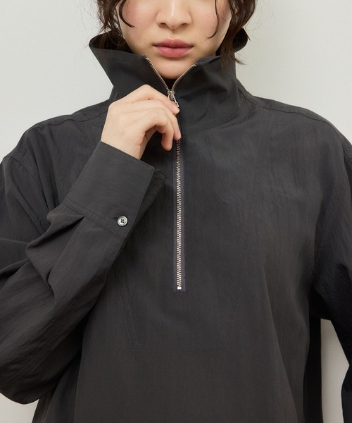 ADAM ET ROPE'（アダムエロペ）の「ハーフZIPシャツ（シャツ/ブラウス・レディース・オフホワイト/チャコールグレー・FREE）」の21枚目の写真