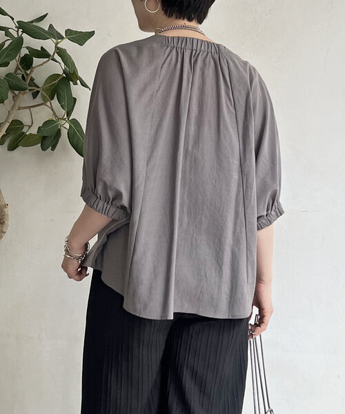 un dix cors(アンディコール)の「接触冷感異素材プルオーバー(Tシャツ/カットソー・レディース・オフホワイト・FREE)」の16枚目の写真
