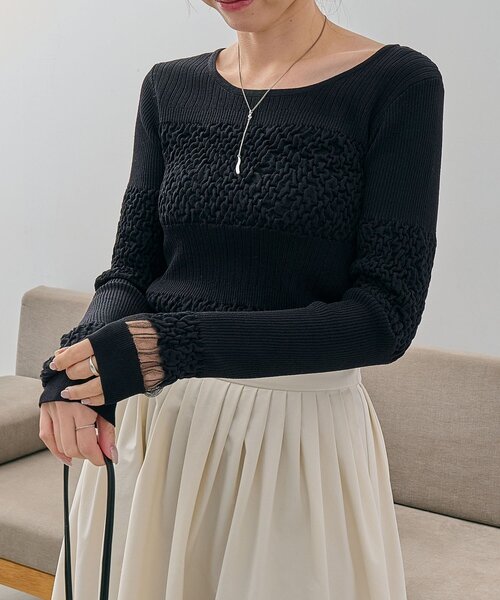 CAPRICIEUX LE'MAGE（カプリシューレマージュ）の「シャーリングニット（ニット/セーター・レディース・ブラック/ホワイト/ピンク・FREE）」の15枚目の写真