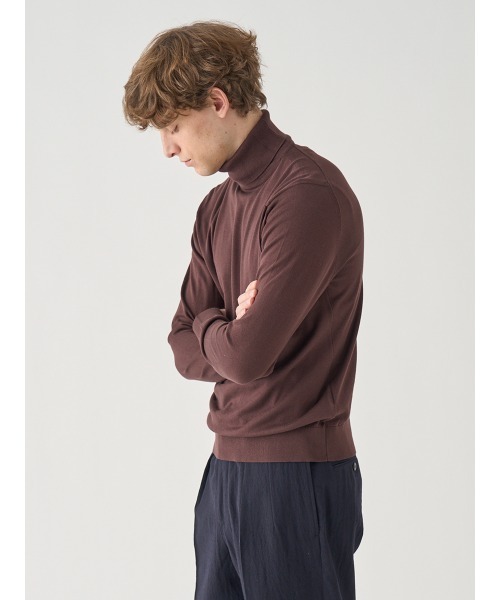JOHN SMEDLEY(ジョンスメドレー)の「タートルネック長袖コットンニットプルオーバー(ニット/セーター・メンズ・ブラウン系その他2・S/M/L)」の6枚目の写真