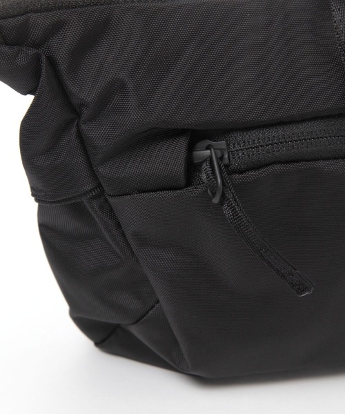 THE NORTH FACE(ザノースフェイス)の「【THE NORTH FACE(ザ・ノース・フェイス)】CAPELLA 2L(ショルダーバッグ・メンズ・アイボリー/ブラック・FREE)」の8枚目の写真