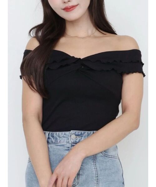 EATME（イートミー）の「オフショルツイストフリルTOP（Tシャツ/カットソー・レディース・ピンク/グレー/ブラック・FREE）」の2枚目の写真