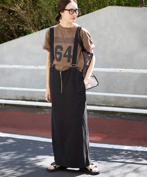 SLOBE IENA（スローブイエナ）の「《WEB限定》アイラインフロントジップジャンパースカート（ワンピース・レディース・ベージュ/ブラック・FREE）」の2枚目の写真