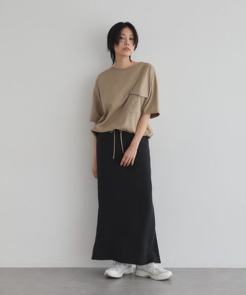 GARAGE OF GOOD CLOTHING(ガレージオブグッドクロージング)の「【日本製】6分袖裾ドロストプルオーバー(Tシャツ/カットソー・レディース・カーキ/オフホワイト/ライトグレー・FREE)」の6枚目の写真