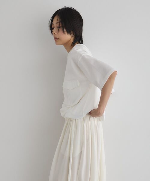 GARAGE OF GOOD CLOTHING(ガレージオブグッドクロージング)の「【日本製】6分袖裾ドロストプルオーバー(Tシャツ/カットソー・レディース・カーキ/オフホワイト/ライトグレー・FREE)」の12枚目の写真