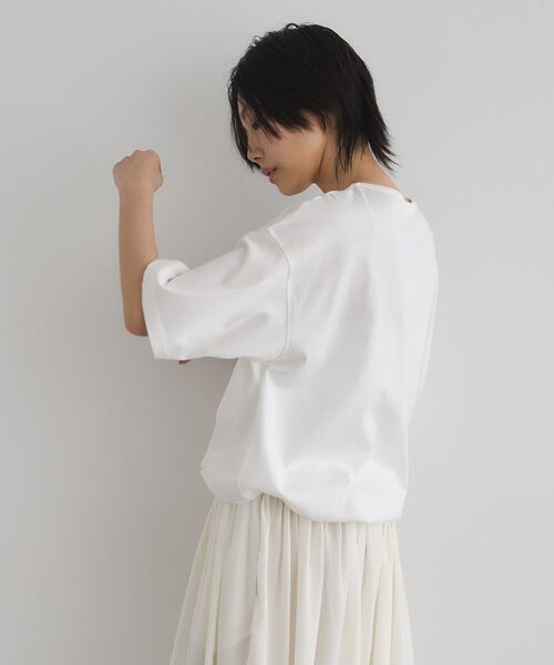 GARAGE OF GOOD CLOTHING(ガレージオブグッドクロージング)の「【日本製】6分袖裾ドロストプルオーバー(Tシャツ/カットソー・レディース・カーキ/オフホワイト/ライトグレー・FREE)」の13枚目の写真