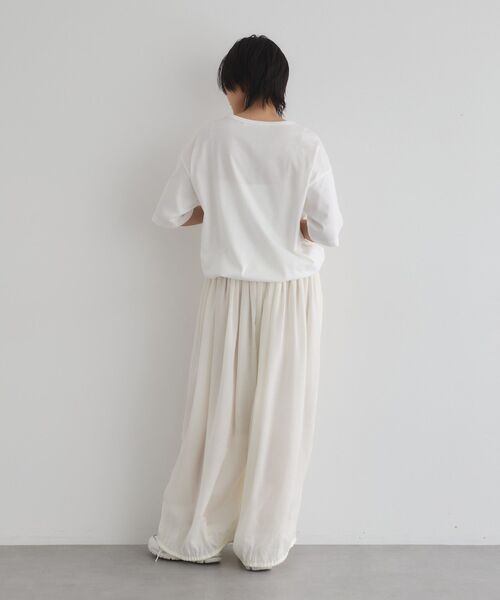 GARAGE OF GOOD CLOTHING(ガレージオブグッドクロージング)の「【日本製】6分袖裾ドロストプルオーバー(Tシャツ/カットソー・レディース・カーキ/オフホワイト/ライトグレー・FREE)」の20枚目の写真