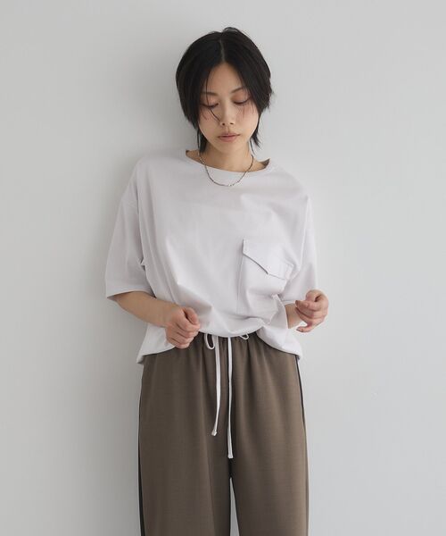 GARAGE OF GOOD CLOTHING(ガレージオブグッドクロージング)の「【日本製】6分袖裾ドロストプルオーバー(Tシャツ/カットソー・レディース・カーキ/オフホワイト/ライトグレー・FREE)」の22枚目の写真