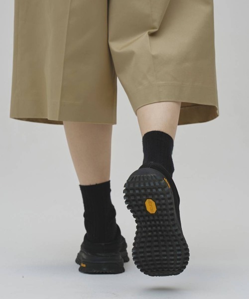 TODAYFUL(トゥデイフル)の「TODAYFUL Vibramsole Leather Sabot ビブラムソールレザーサボ/12611032(その他シューズ・レディース・ブラック/サンドベージュ/モスグリーン・36/37/38)」の4枚目の写真