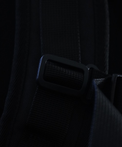 VISION STREET WEAR（ヴィジョンストリートウェア）の「VISION STREET WEAR Expandable backpack リュック（バックパック/リュック・メンズ・ブラック×レッド/ブラック×ホワイト/ブラック・FREE）」の20枚目の写真