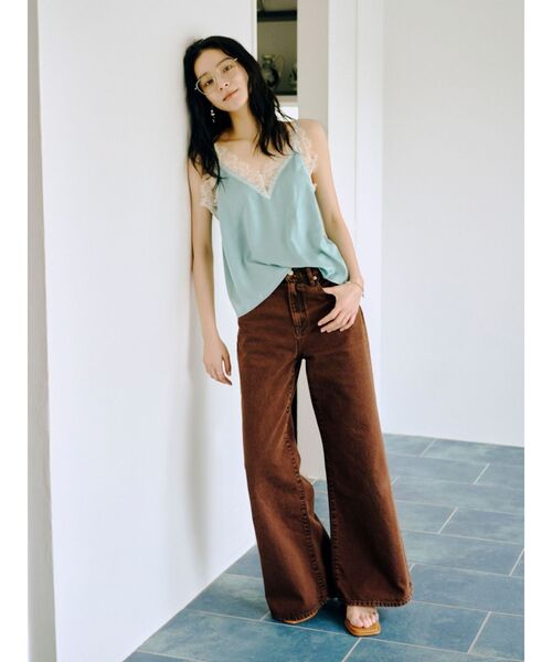 Ungrid（アングリッド）の「ブリーチデザインフレアデニム（デニムパンツ・レディース・ブラウン/オフホワイト・26inch/25inch/24inch）」の2枚目の写真