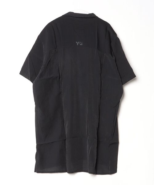 Y-3(ワイスリー)の「Y-3 PLACED GRAPHIC SHORT SLEEVE LONG SHIRT(シャツ/ブラウス・メンズ・ブラック・X-SMALL/SMALL/MEDIUM/LARGE/X-LARGE)」の2枚目の写真