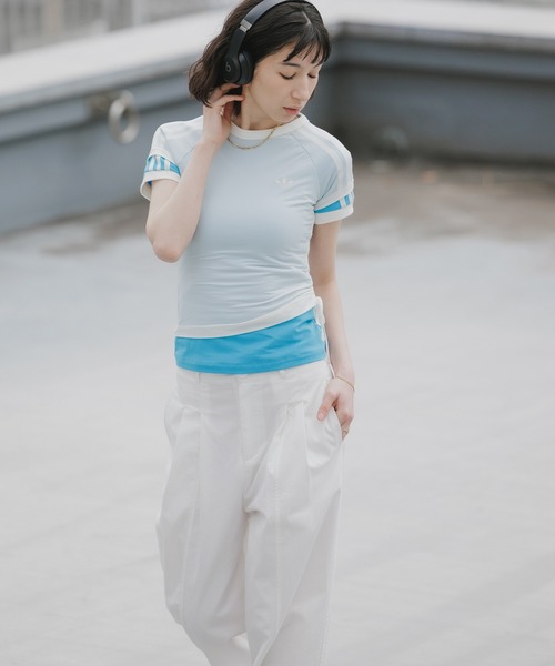 adidas（アディダス）の「adidas/アディダス レディース トレフォイルロゴ ダブルレイヤー カリ 半袖Tシャツ 2026年春夏（Tシャツ/カットソー・レディース・ライトブルー/ブラック/イエロー・S/M/L）」の11枚目の写真