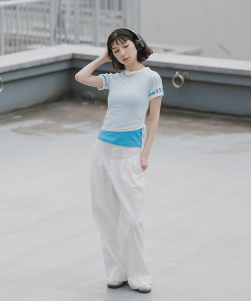 adidas（アディダス）の「adidas/アディダス レディース トレフォイルロゴ ダブルレイヤー カリ 半袖Tシャツ 2026年春夏（Tシャツ/カットソー・レディース・ライトブルー/ブラック/イエロー・S/M/L）」の15枚目の写真