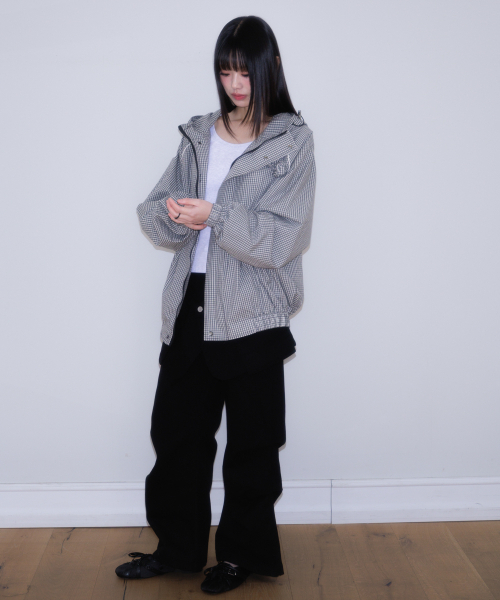 ROSEFRANTZ（ロゼフランツ）の「Rose Corsage Check Windbreaker [Black]（ナイロンジャケット・レディース・ブラック・OS）」の3枚目の写真