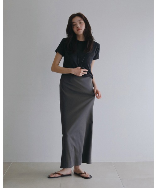 anuke（アンヌーク）の「Sheer Workpocket Skirt（スカート・レディース・アイボリー/チャコールグレー・38inch/36inch）」の9枚目の写真