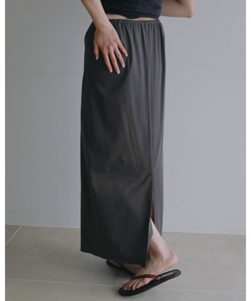 anuke（アンヌーク）の「Sheer Workpocket Skirt（スカート・レディース・アイボリー/チャコールグレー・38inch/36inch）」の11枚目の写真