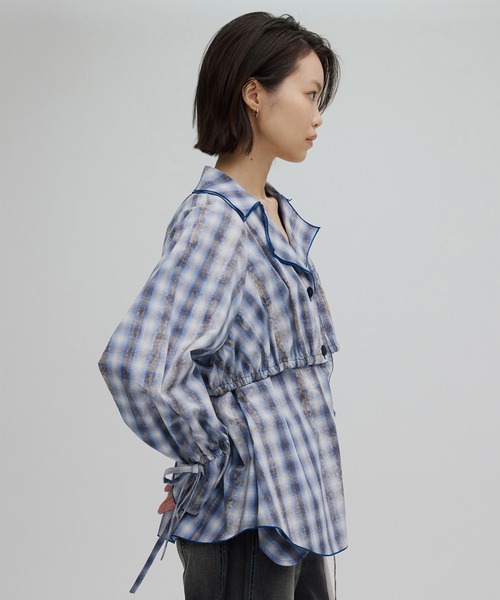 Ameri(アメリ)の「UNEVEN CHECK RIBBON SHIRT(シャツ/ブラウス・レディース・ネイビー/ブルー・FREE)」の8枚目の写真