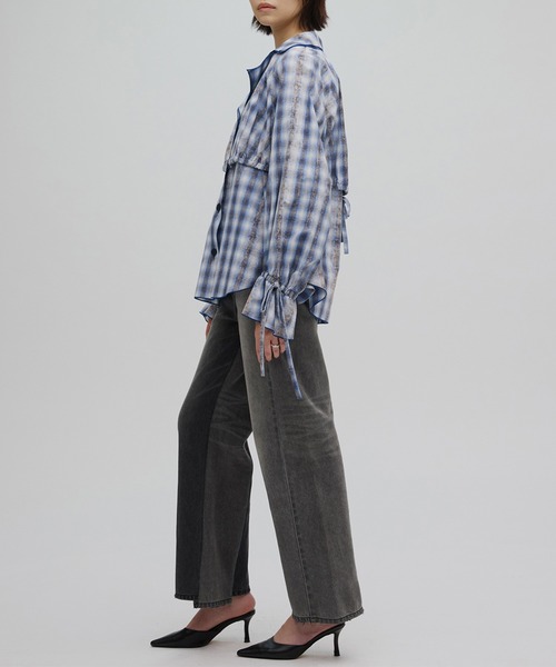 Ameri(アメリ)の「UNEVEN CHECK RIBBON SHIRT(シャツ/ブラウス・レディース・ネイビー/ブルー・FREE)」の11枚目の写真