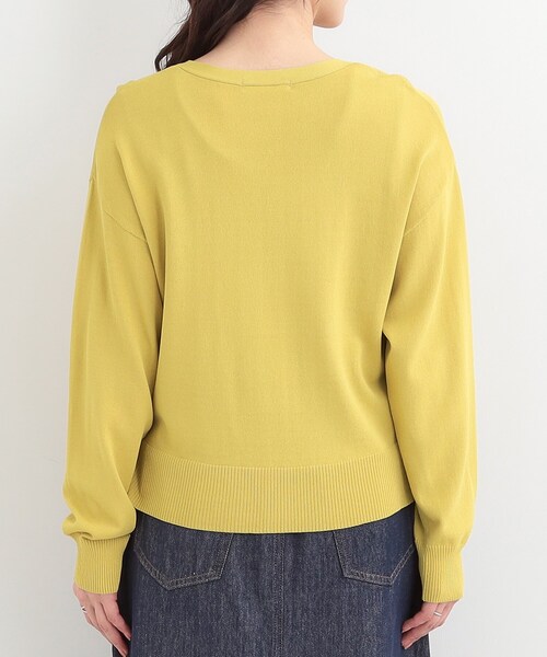 SHOO・LA・RUE(シューラルー)の「【洗濯機可/ひんやり/UV】さらっとしたタッチが心地よい ショート丈Vカーディガン(カーディガン/ボレロ・レディース・ブルー系その他/マスタード/ダークブラウン/ライトグレー/ブラック・04/03/02/01)」の18枚目の写真