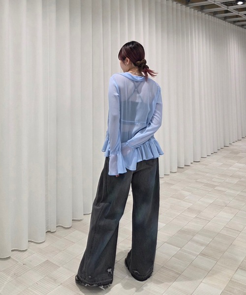 Ameri(アメリ)の「<ZOZOTOWN限定>RIBBON FRILL SHEER BROUSE(シャツ/ブラウス・レディース・ネイビー/アイボリー/ブルー・FREE)」の9枚目の写真